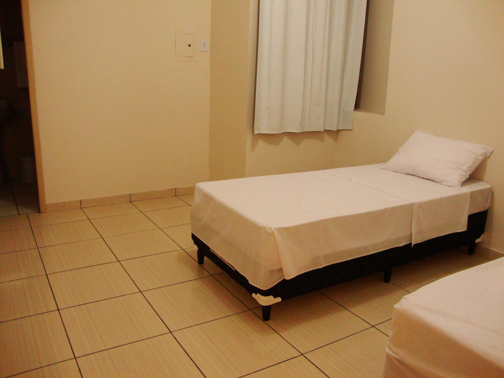 Hotel Frontier Foz do Iguaçu Zimmer foto